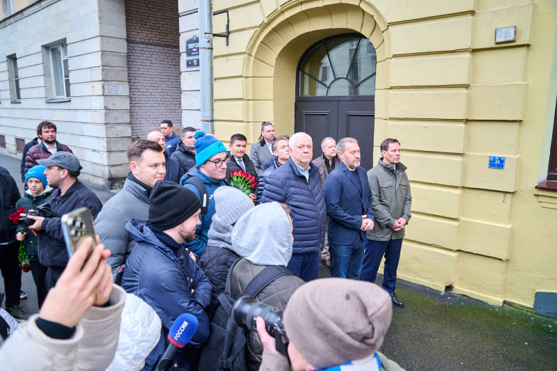 Открытие мемориальной доски в честь Юрия Морозова