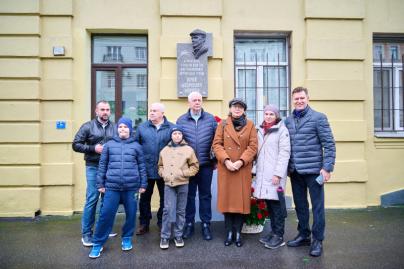 Открытие мемориальной доски в честь Юрия Морозова