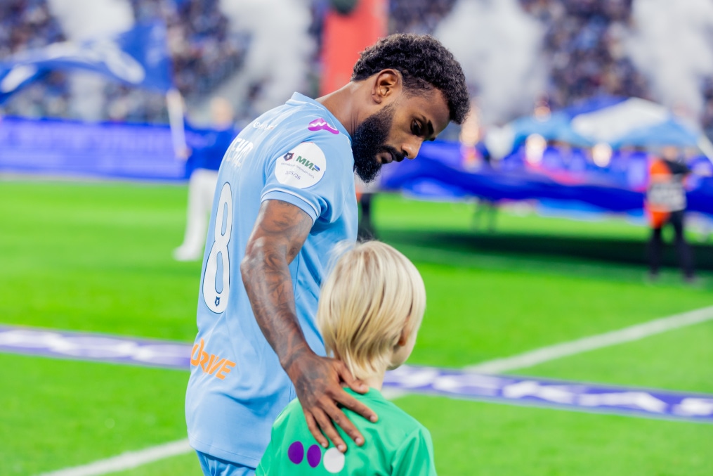 Мир Российская Премьер-Лига 2025/26, «Зенит» — «Локомотив»