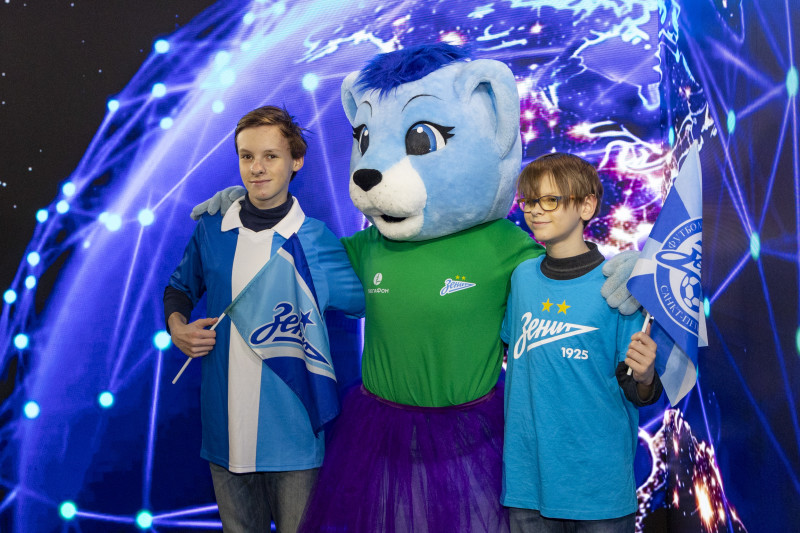 Фан-Променад «Технологии будущего» перед матчем «Зенит» — «Локомотив»