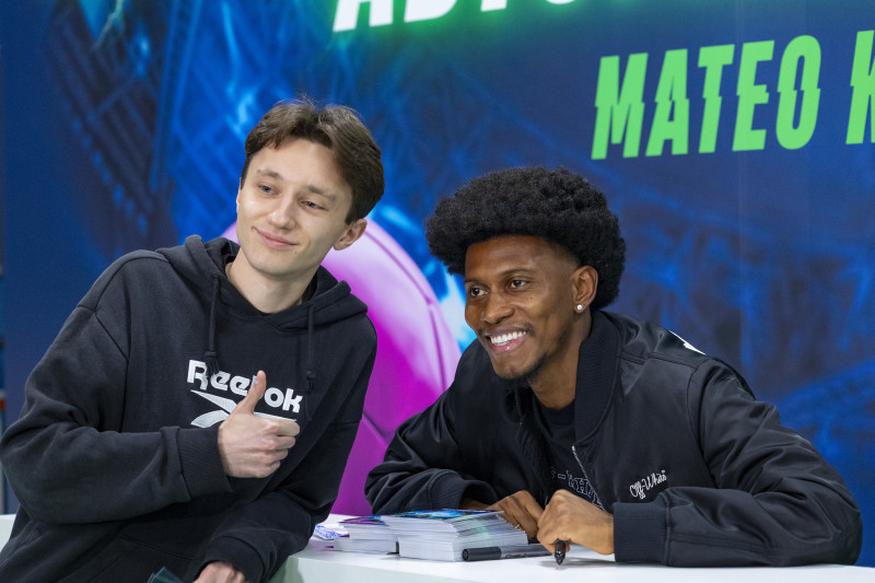 Фан-Променад «Технологии будущего» перед матчем «Зенит» — «Локомотив»