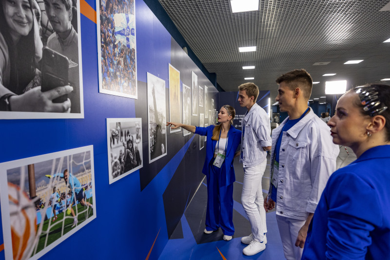 Фан-Променад «Технологии будущего» перед матчем «Зенит» — «Локомотив»