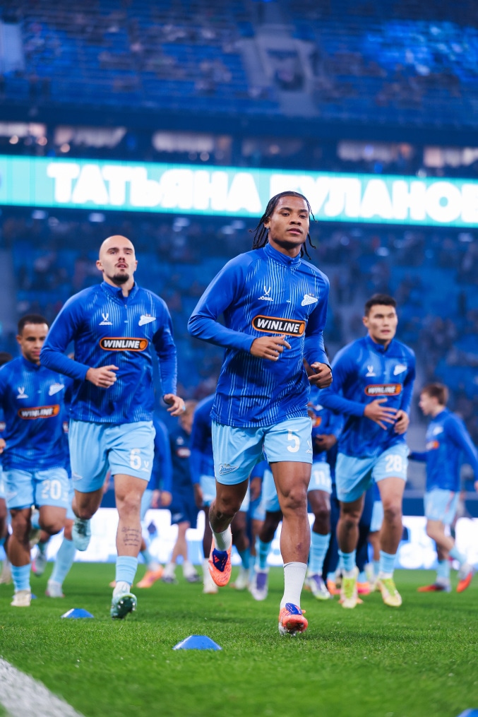 Мир Российская Премьер-Лига 2025/26, «Зенит» — «Локомотив»