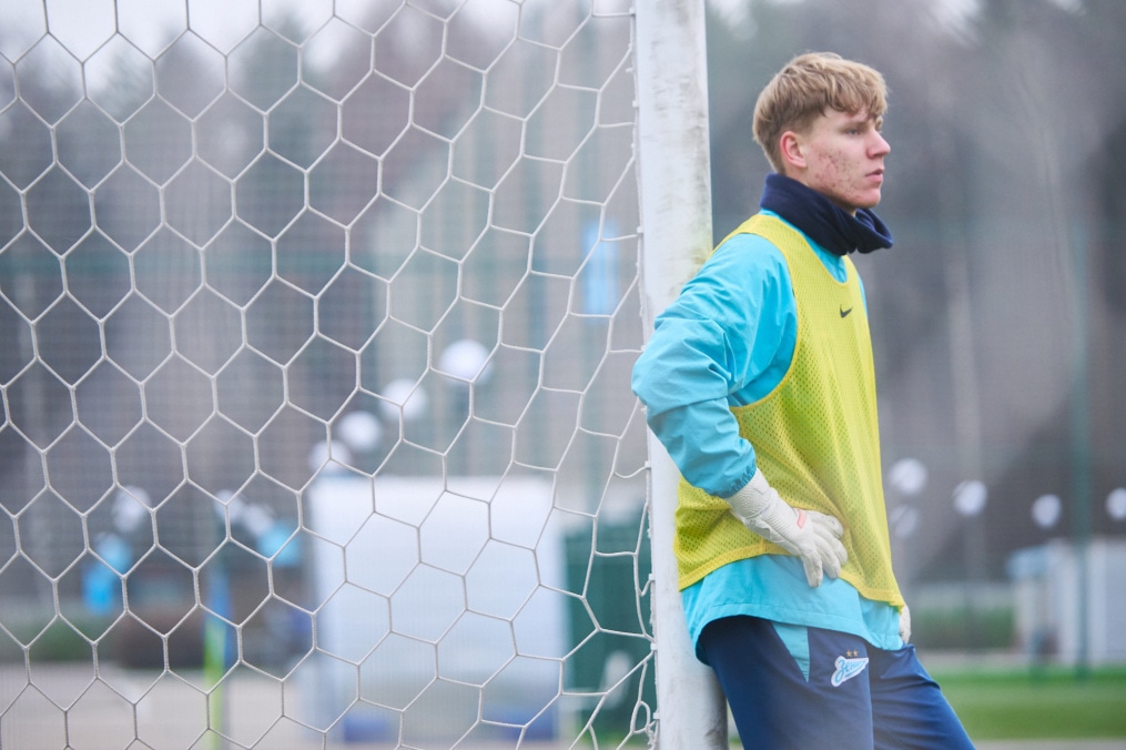 Тренировка «Зенита»-м перед товарищеским матчем с «Зенитом»-2