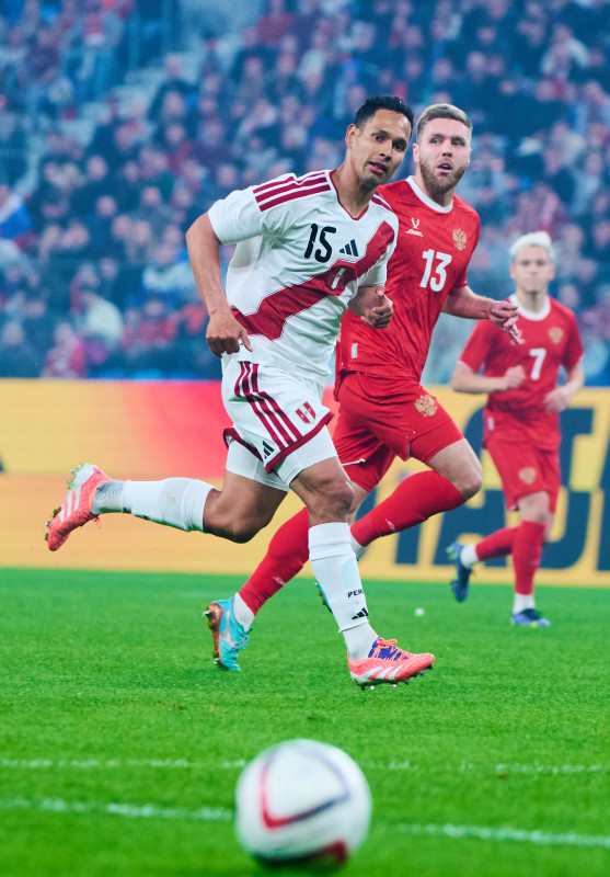 Товарищеский матч сборных Россия — Перу