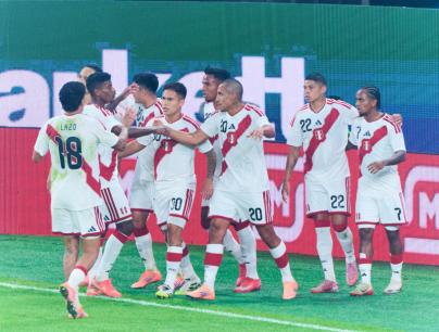 Товарищеский матч сборных Россия — Перу