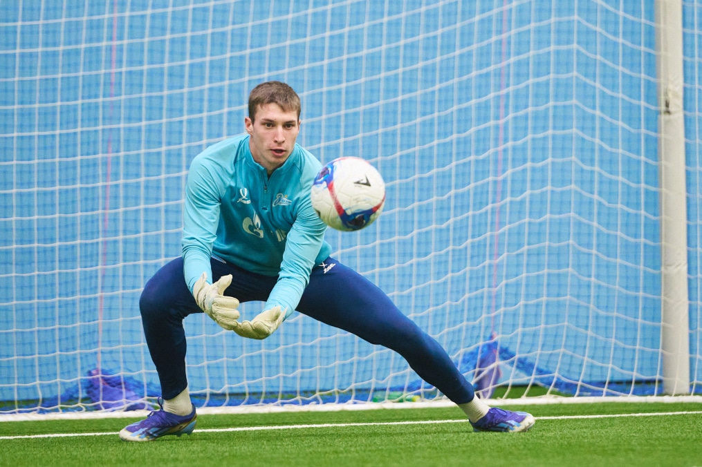 Тренировка «Зенита»-2 перед товарищеским матчем с «Зенитом»-м