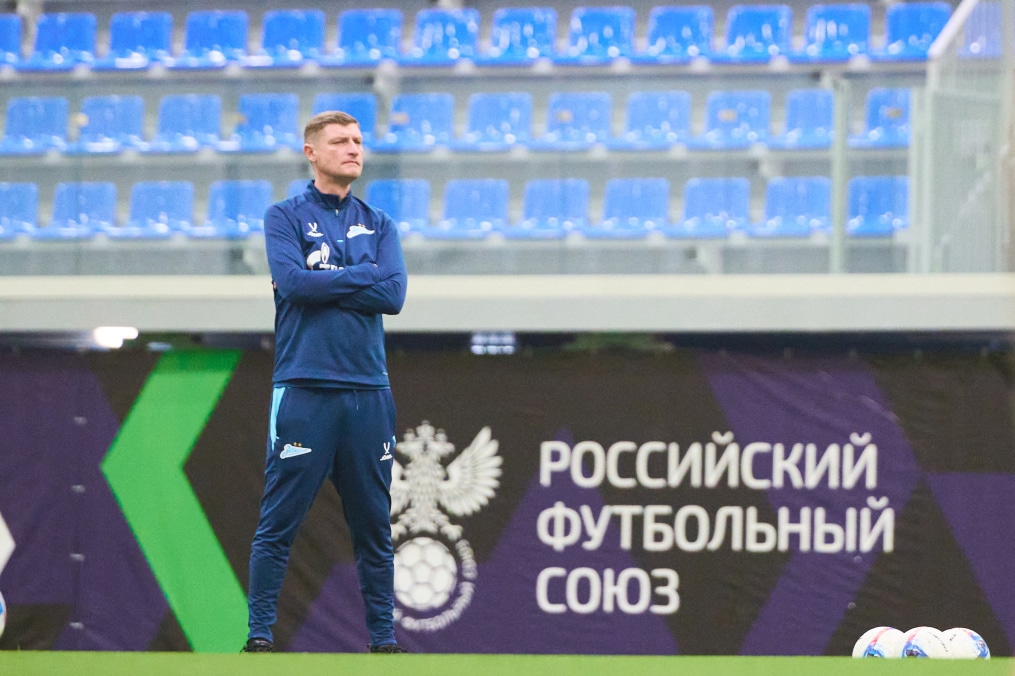 Тренировка «Зенита»-2 перед товарищеским матчем с «Зенитом»-м