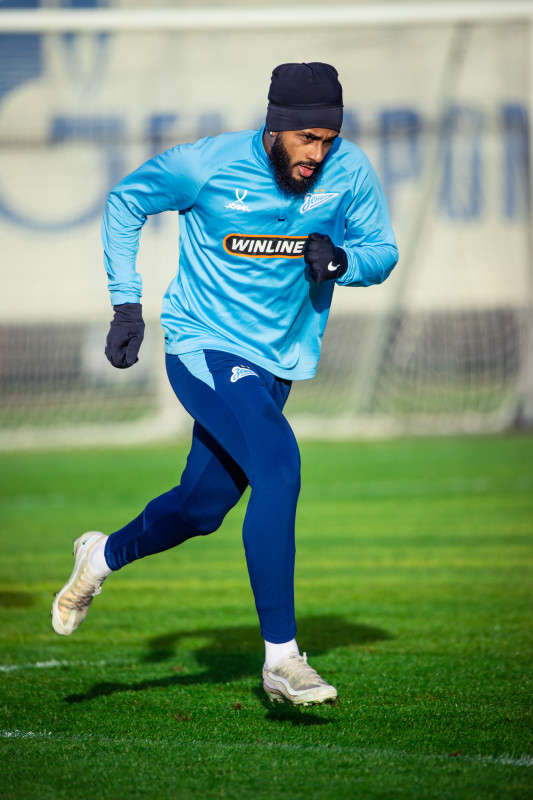 Тренировка основного состава ФК «Зенит» во время перерыва на игры сборной России