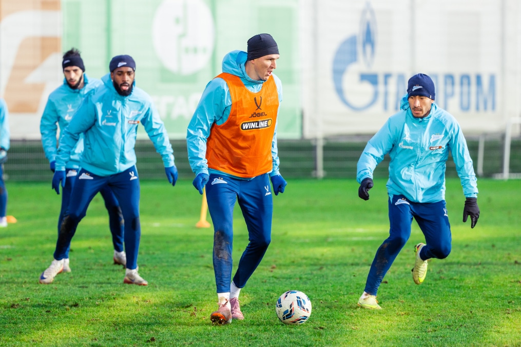 Тренировка основного состава ФК «Зенит» во время перерыва на игры сборной России