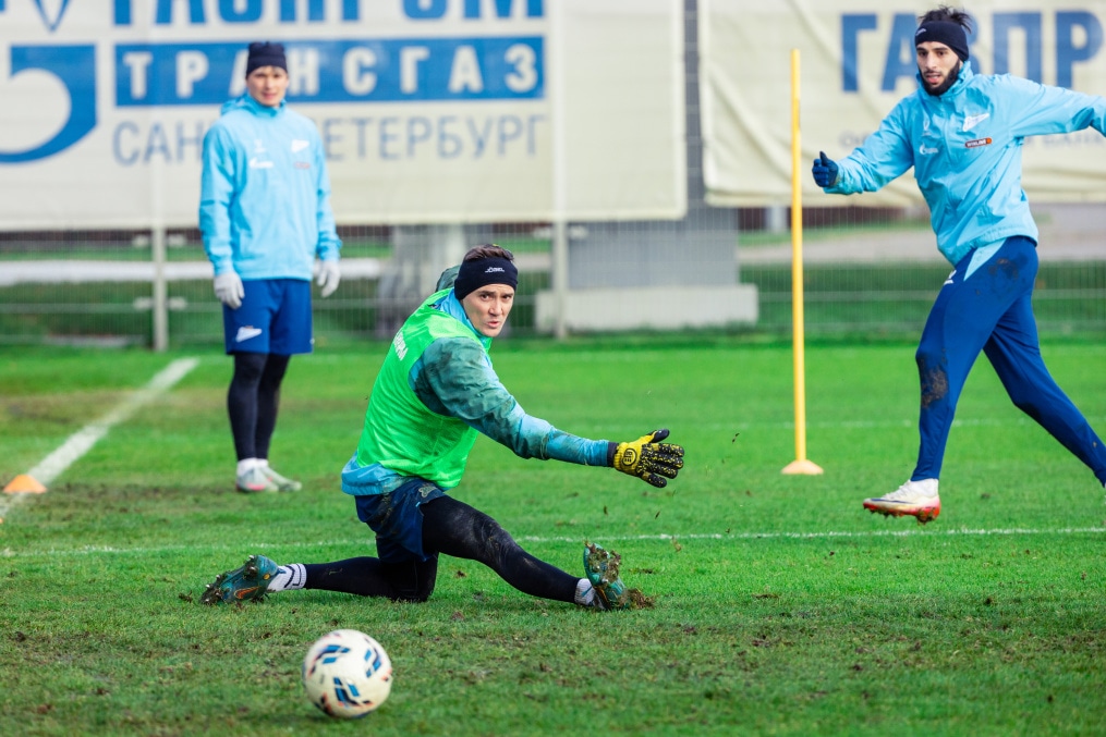 Тренировка основного состава ФК «Зенит» во время перерыва на игры сборной России