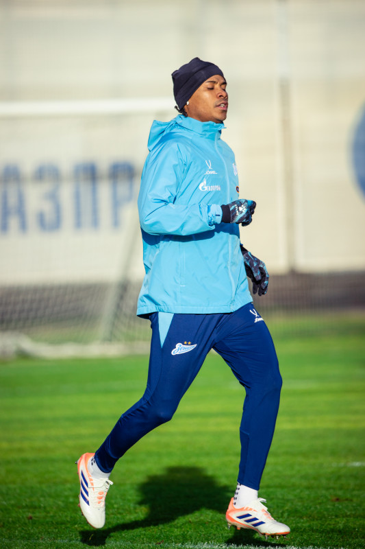 Тренировка основного состава ФК «Зенит» во время перерыва на игры сборной России