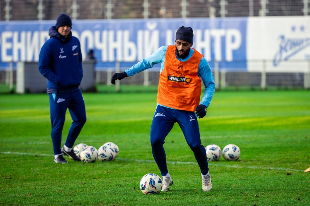Тренировка основного состава ФК «Зенит» во время перерыва на игры сборной России