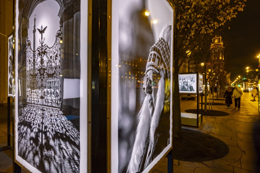 В Петербурге открылась уличная фотовыставка, посвященная юбилею клуба