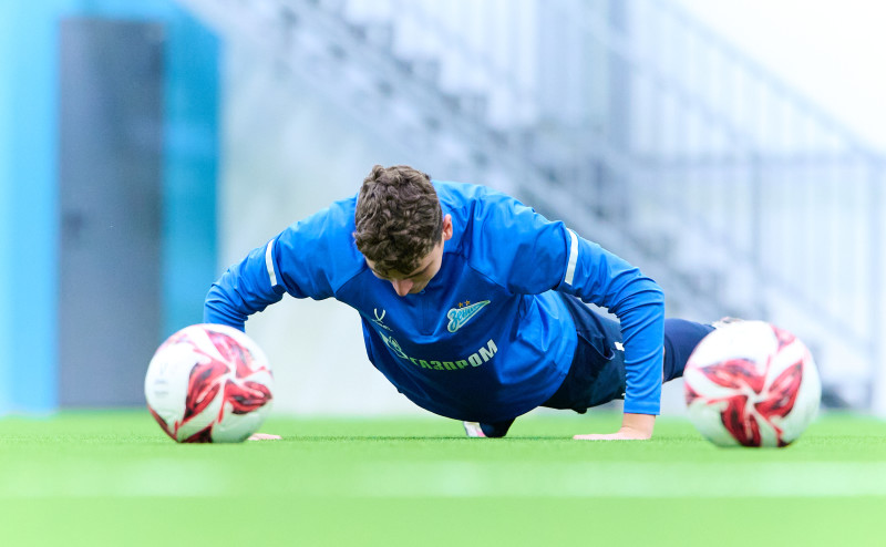 Тренировка «Зенита» U-18 перед матчем с «Чертаново» U-18