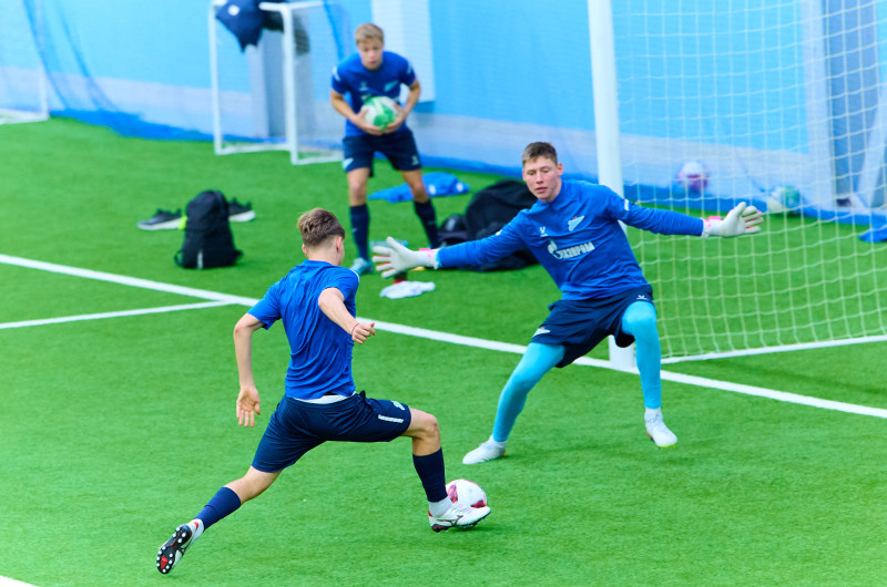 Тренировка «Зенита» U-18 перед матчем с «Чертаново» U-18