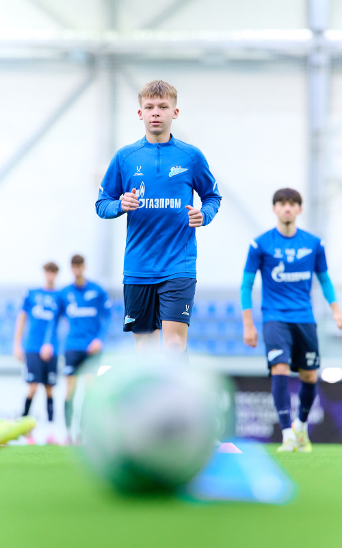 Тренировка «Зенита» U-17 перед матчем с «Чертаново» U-17