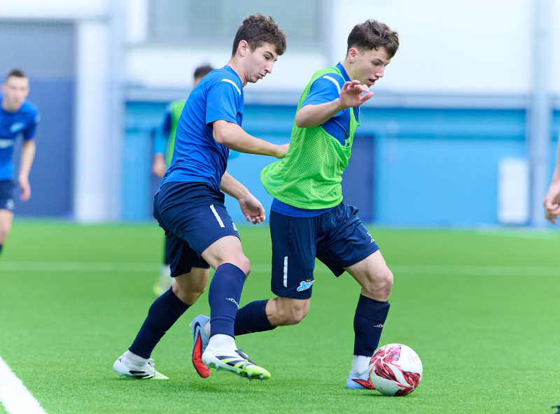 Товарищеский матч между «Зенитом» U-18 и «Зенитом» U-17