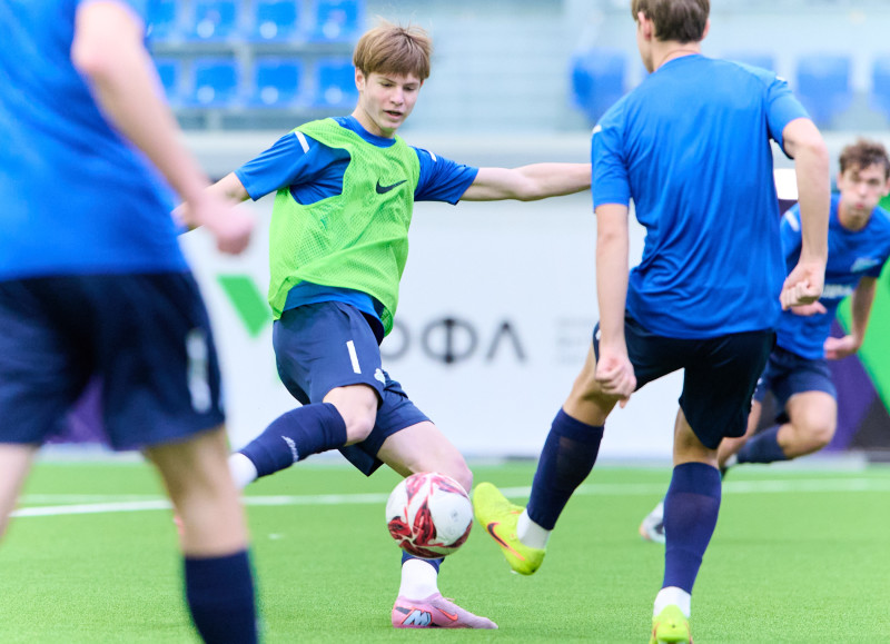 Товарищеский матч между «Зенитом» U-18 и «Зенитом» U-17