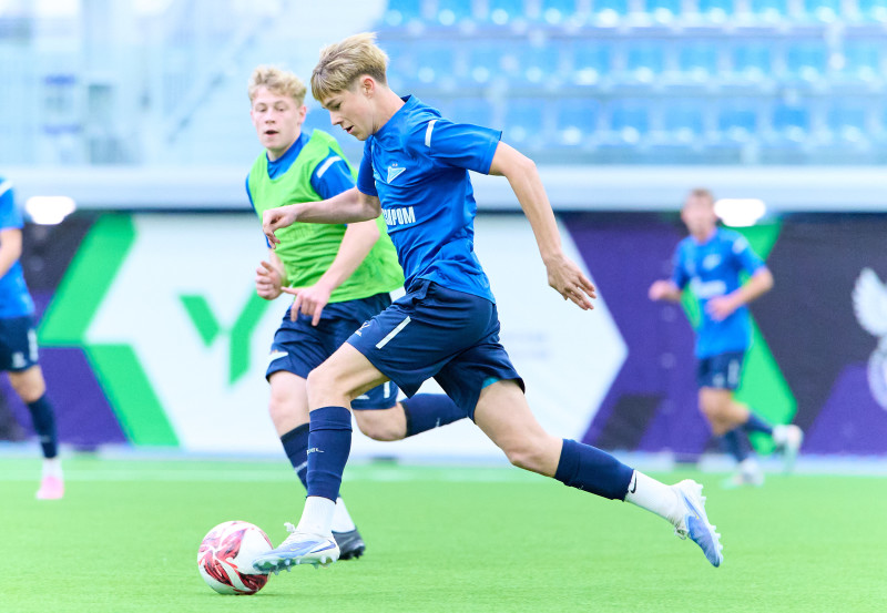 Товарищеский матч между «Зенитом» U-18 и «Зенитом» U-17