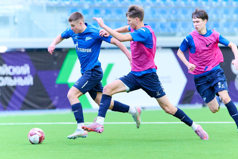 Товарищеский матч между «Зенитом» U-18 и «Зенитом» U-17