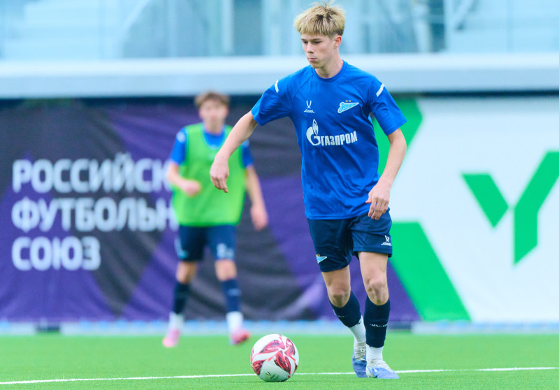 Товарищеский матч между «Зенитом» U-18 и «Зенитом» U-17
