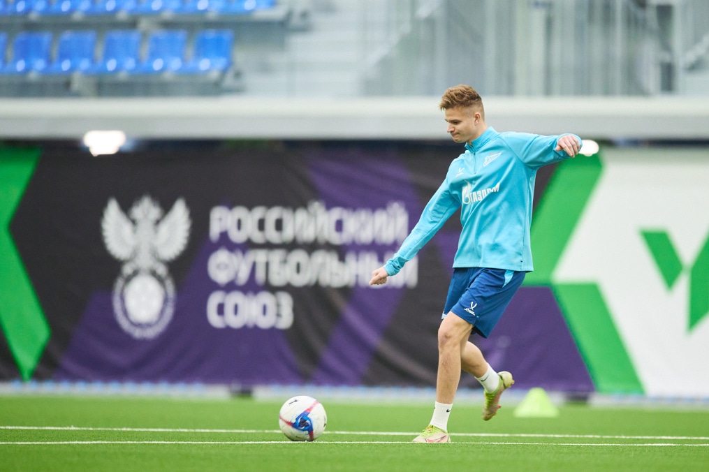 Тренировка «Зенита»-2 в Новом манеже