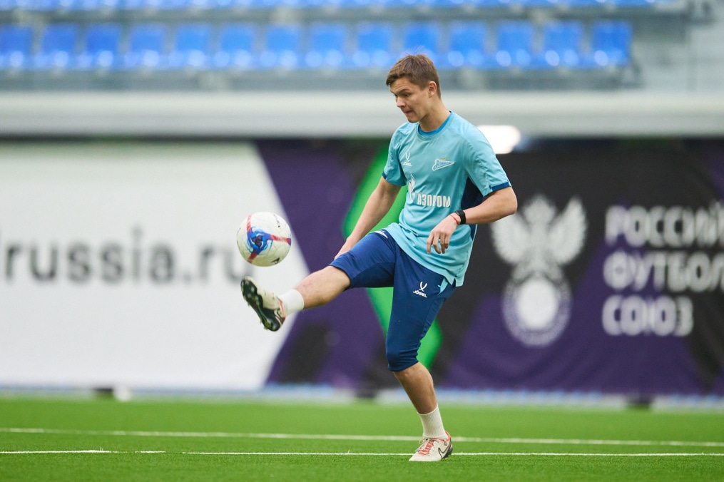 Тренировка «Зенита»-2 в Новом манеже