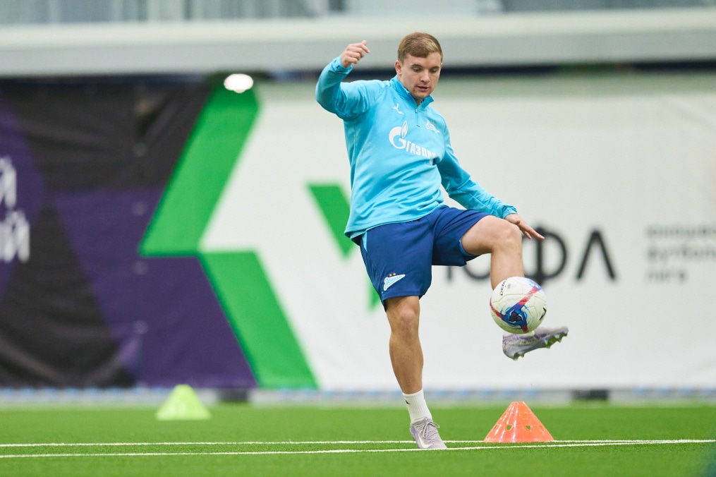 Тренировка «Зенита»-2 в Новом манеже