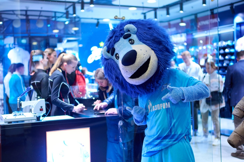 Открытие фирменного магазина ФК «Зенит» в ТРЦ «Галерея»