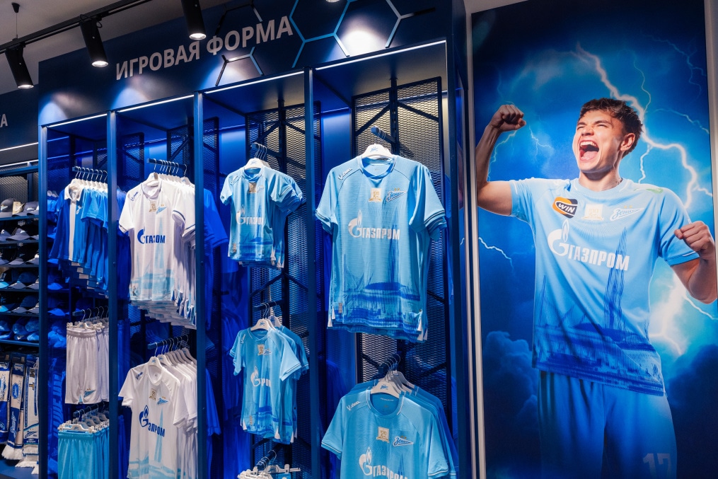 Интерьер нового клубного магазина в ТЦ «Галерея»