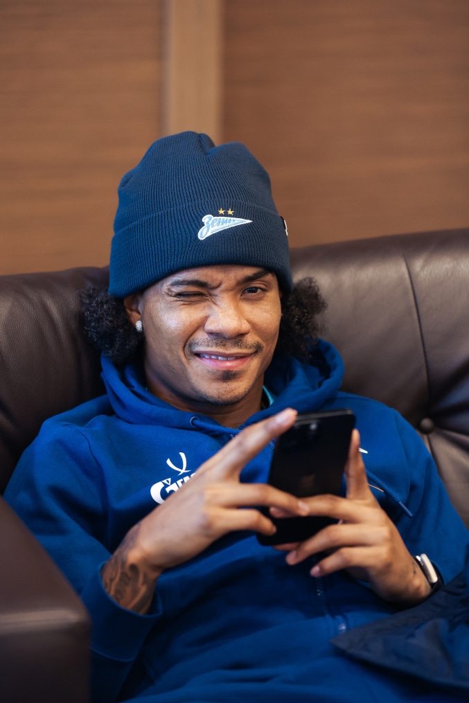 Вылет команды на матч с ФК «Пари НН»