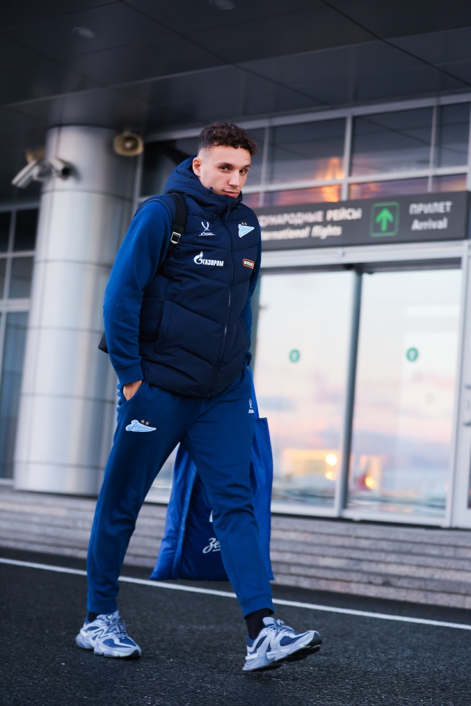 Вылет команды на матч с ФК «Пари НН»