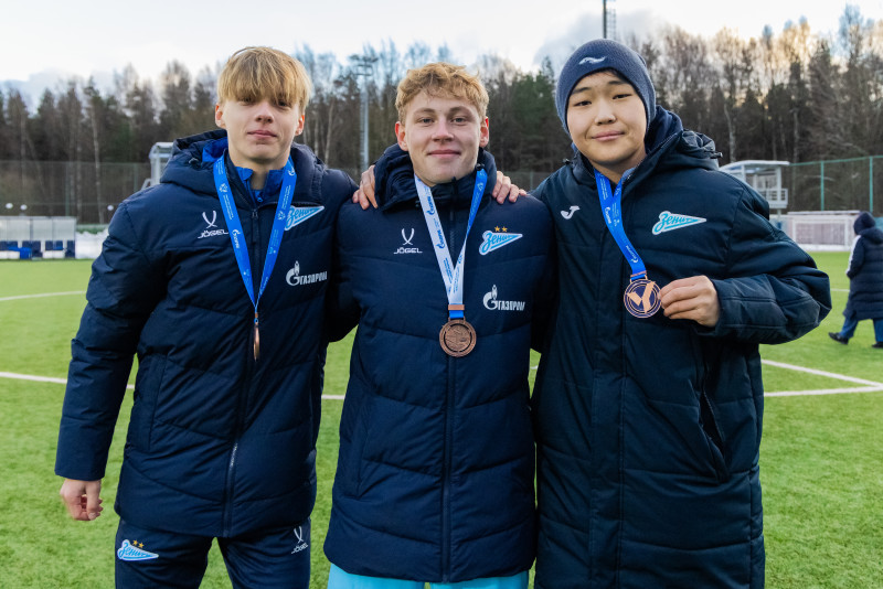 Награждение «Зенита» U-17 по итогам сезона 2025 ЮФЛ-2