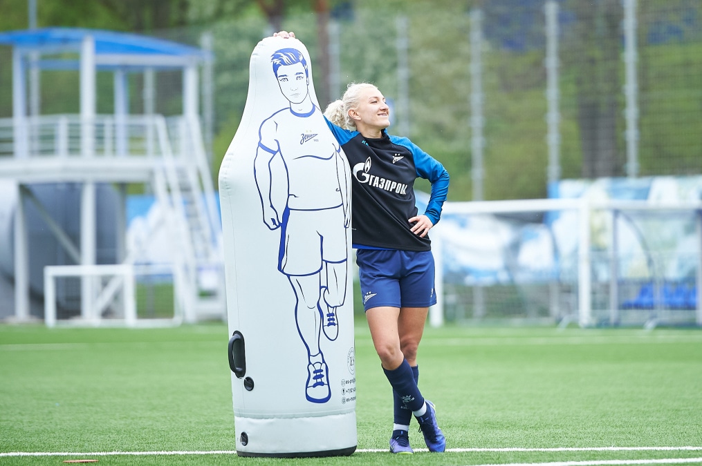 Тренировка женской команды «Зенит» перед матчем с  ФК «Звезда-2005»