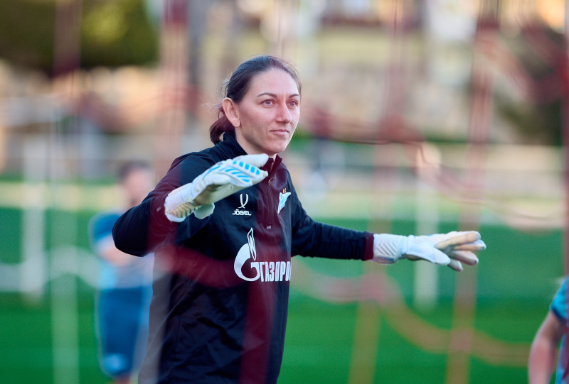 Зимний учебно-тренировочный сбор женской команды «Зенит» в Турции: 10 февраля, вечерняя тренировка