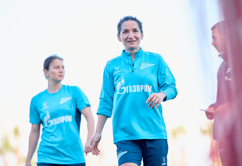 Зимний учебно-тренировочный сбор женской команды «Зенит» в Турции: 10 февраля, вечерняя тренировка