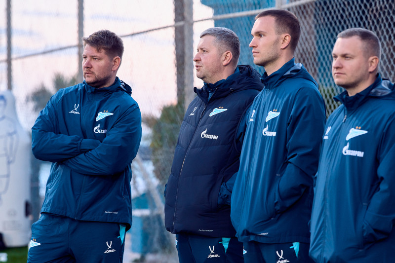 Зимний учебно-тренировочный сбор женской команды «Зенит» в Турции: 10 февраля, вечерняя тренировка