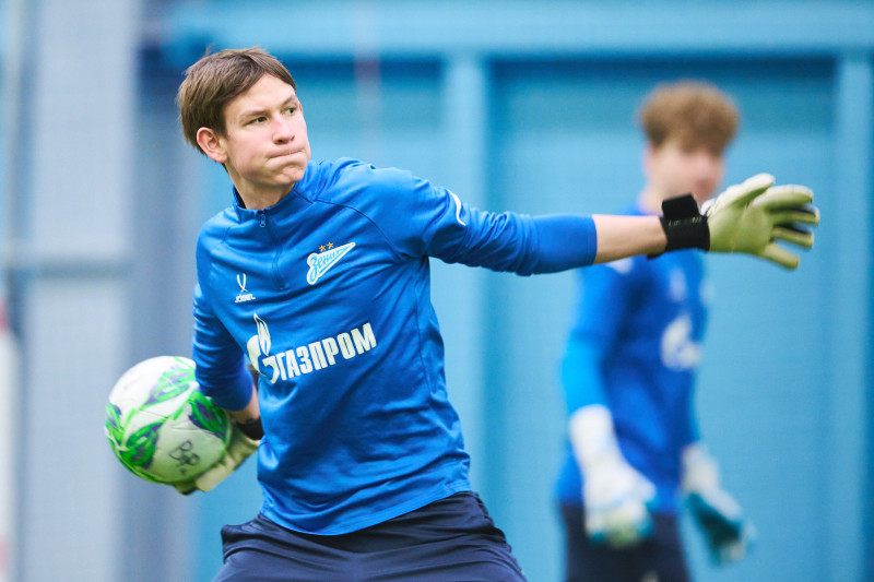 Тренировка «Зенита»-2011 в новом манеже «Газпром»-Академии ФК «Зенит»