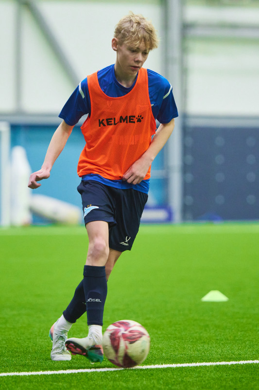 Тренировка «Зенита»-2011 в новом манеже «Газпром»-Академии