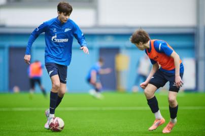 Тренировка «Зенита»-2011 в новом манеже «Газпром»-Академии