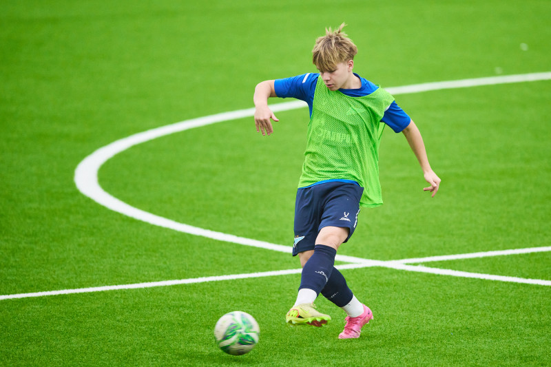 Тренировка «Зенита»-2009 в новом манеже «Газпром»-Академии ФК «Зенит»