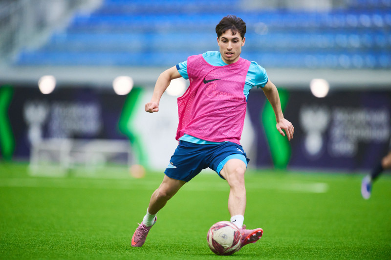 Тренировка «Зенита»-2009 в новом манеже «Газпром»-Академии ФК «Зенит»