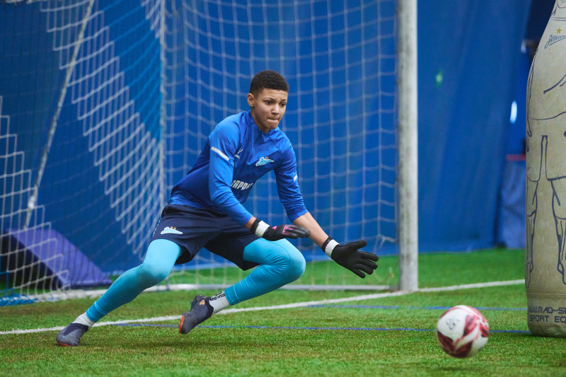 Тренировка «Зенита»-2010 в старом манеже «Газпром»-Академии