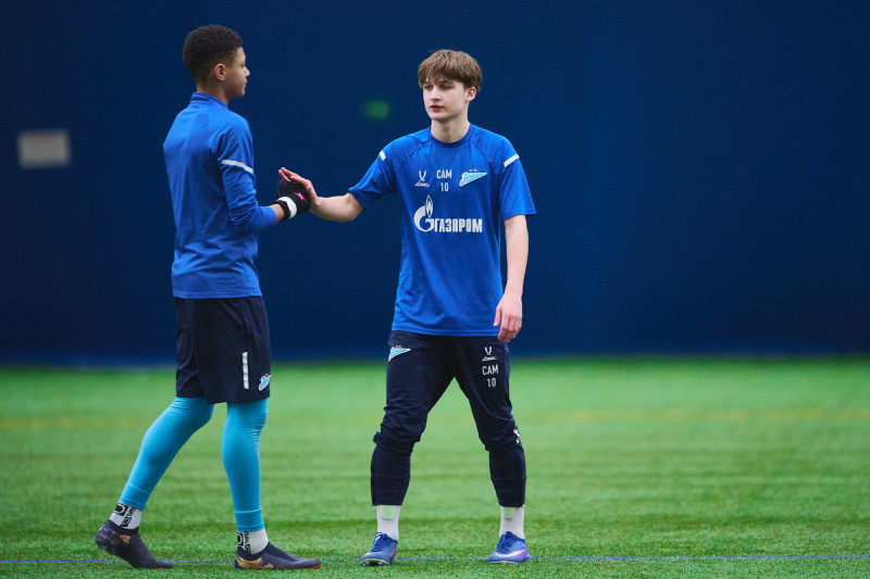 Тренировка «Зенита»-2010 в старом манеже «Газпром»-Академии