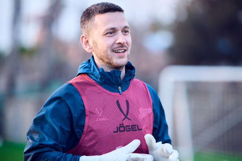 Зимний учебно-тренировочный сбор женской команды «Зенит» в Турции: 12 февраля, вечерняя тренировка