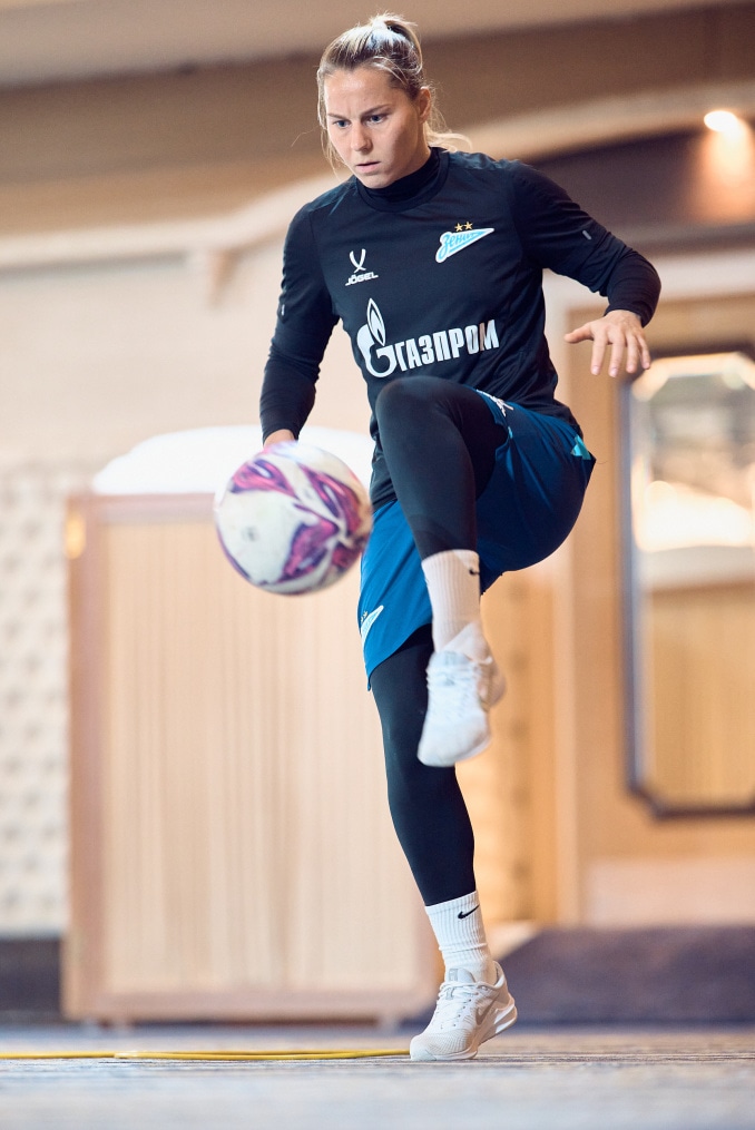 Зимний учебно-тренировочный сбор женской команды «Зенит» в Турции: 13 февраля, вечерняя тренировка