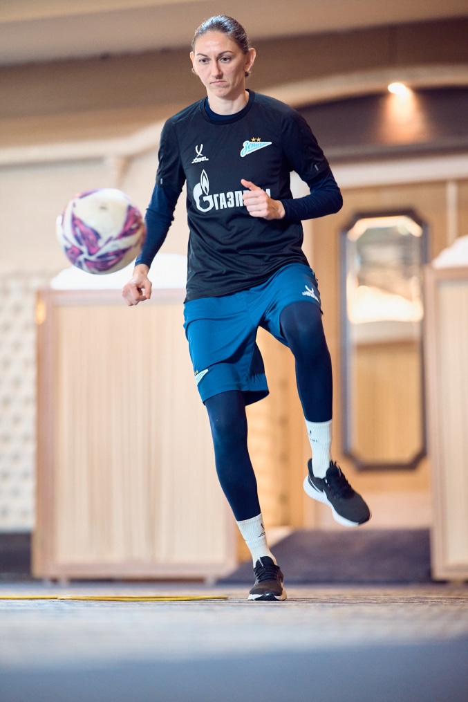 Зимний учебно-тренировочный сбор женской команды «Зенит» в Турции: 13 февраля, вечерняя тренировка