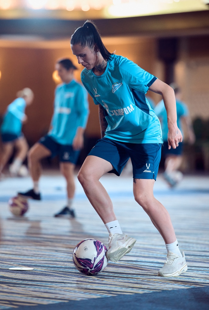 Зимний учебно-тренировочный сбор женской команды «Зенит» в Турции: 13 февраля, вечерняя тренировка