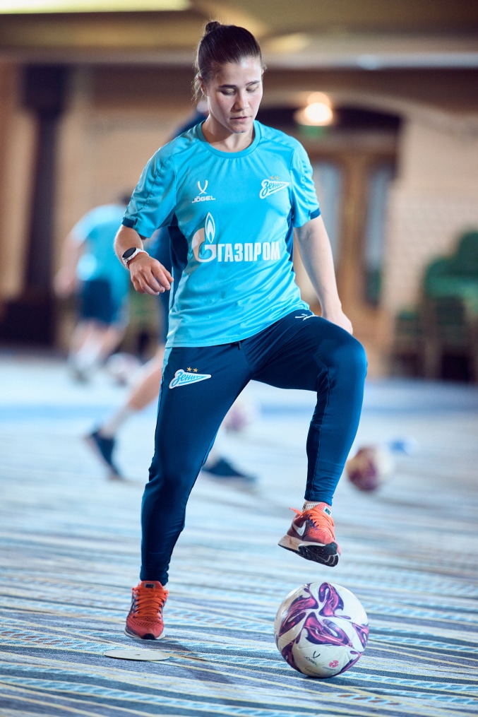 Зимний учебно-тренировочный сбор женской команды «Зенит» в Турции: 13 февраля, вечерняя тренировка